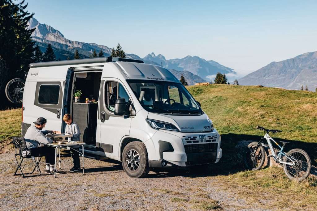 CLIFF ADVENTURE_SUNLIGHT