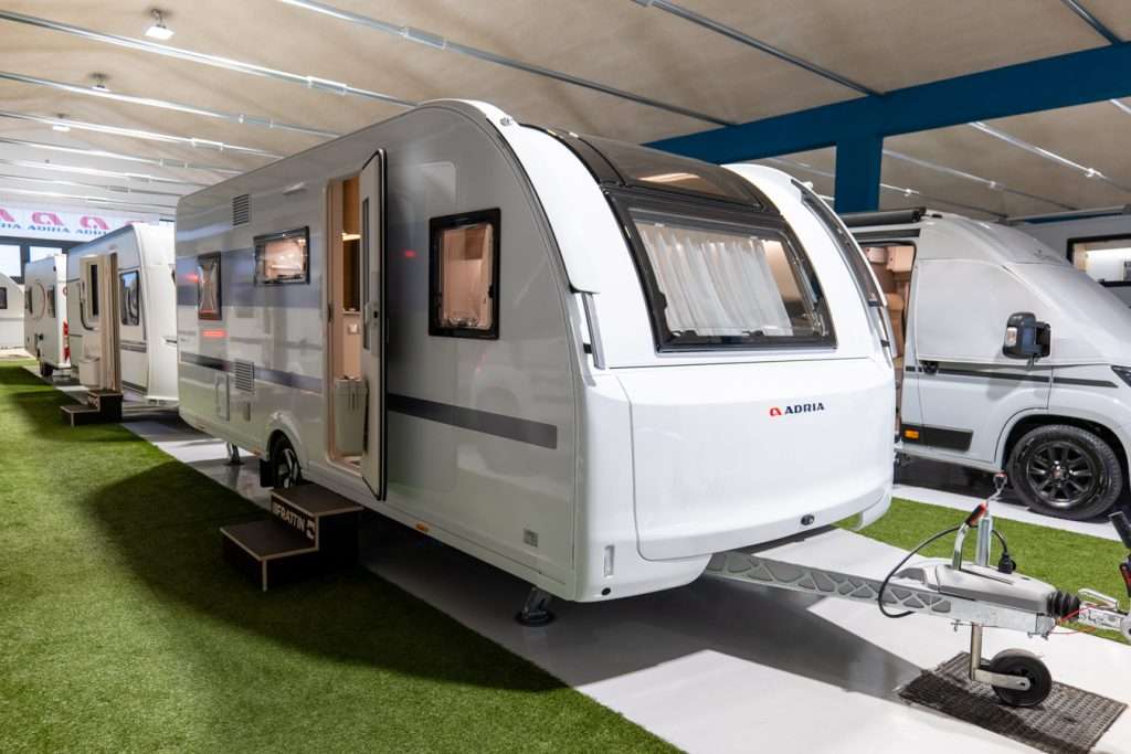 adria adora 573 pt 253228 0001