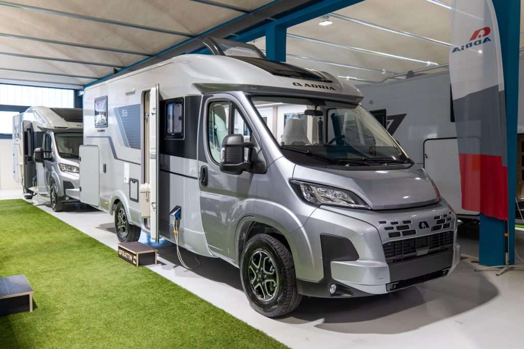 adria compact dl 60y 258482 0001