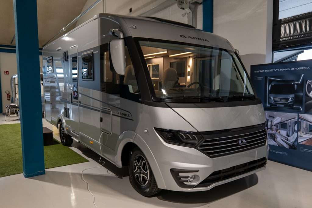 adria sonic supreme 700 dl my2026 259131 0001