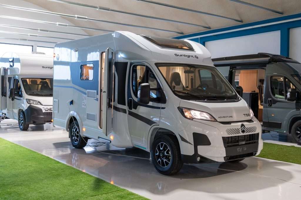 sunlight t 58 adventure 263289 0001